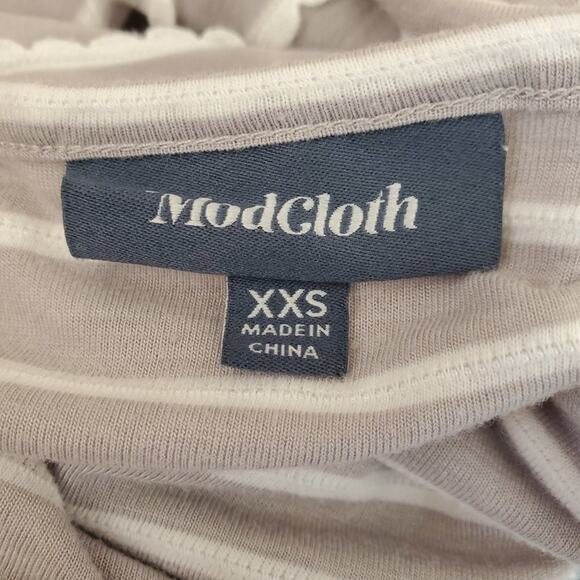 ModCloth Gray Striped Tank Top XXS - Picture 7 of 9